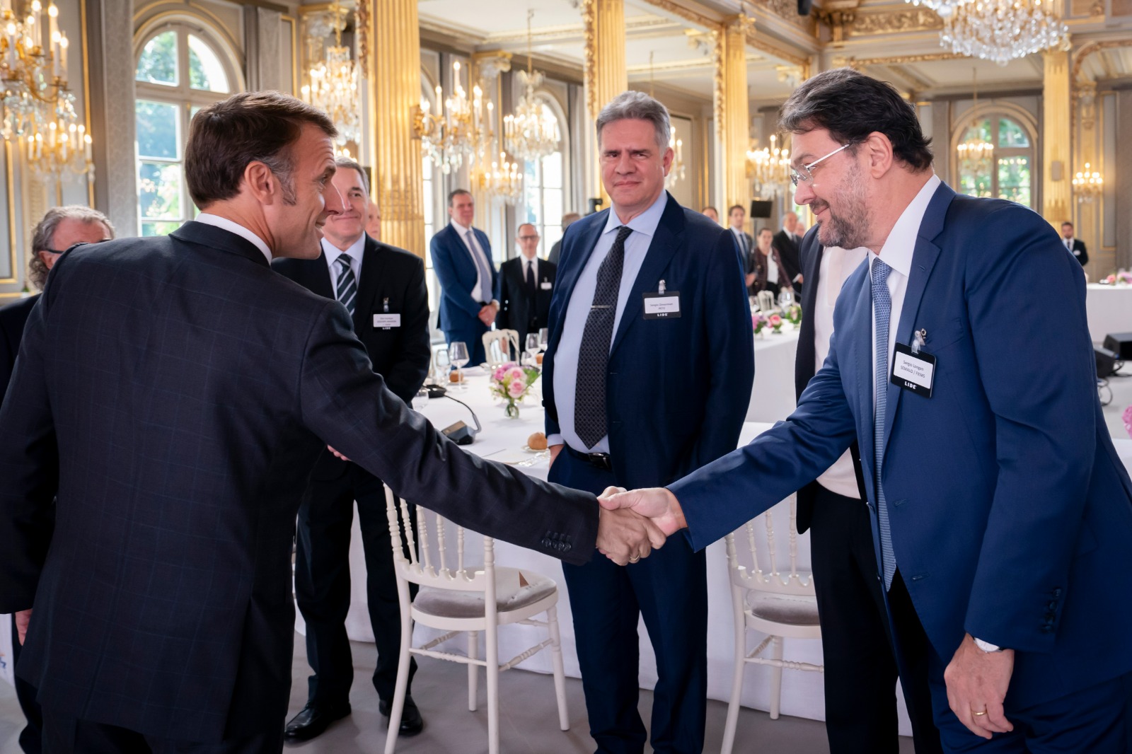 Em Paris, presidente da Fiems participa de encontro com presidente da França