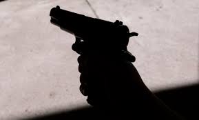 Homem é preso após disparar arma durante confraternização em Campo Grande