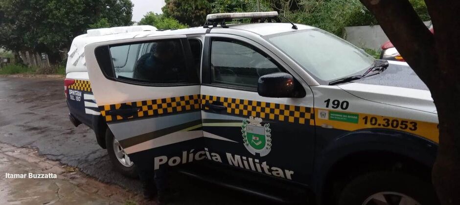 Homem não aceita o fim, bate na ex e tenta matar vítima com faca em Paranaíba