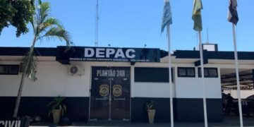 Mulher é arrastada após ser agredida e tem carro incendiado pelo ex-companheiro em Três Lagoas