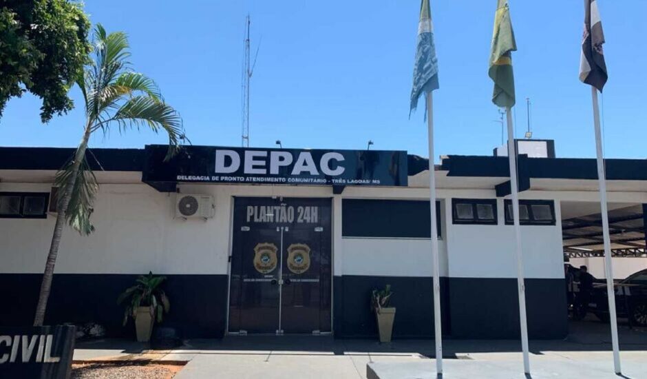 Mulher é arrastada após ser agredida e tem carro incendiado pelo ex-companheiro em Três Lagoas