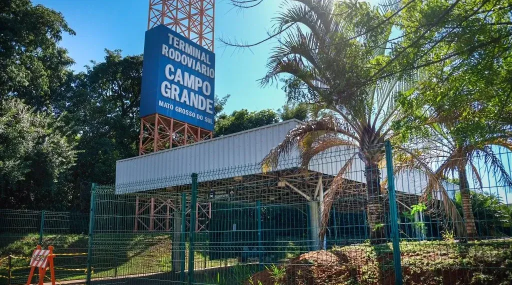 Funcionária da rodoviária de Campo Grande fica ferida após agressão de passageiro
