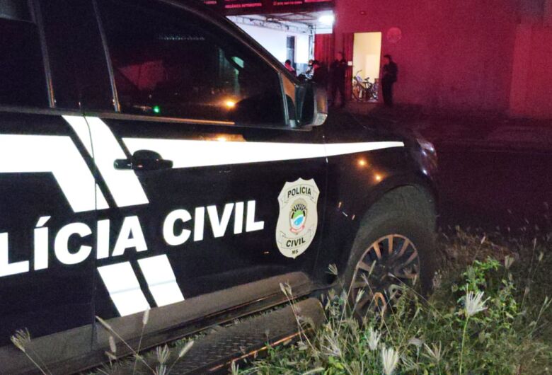 Mulher de 50 anos é agredida e ameaçada pelo marido em Dourados