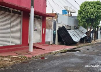 Tempestade deixa estragos em Aquidauana