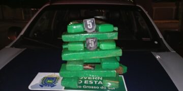 Polícia militar apreende 14 tabletes de maconha em bueiro na Capital