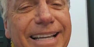 Vídeo: na reta final, Bolsonaro pede votos para Adriane em meio a polêmica com ‘revoltados’ 