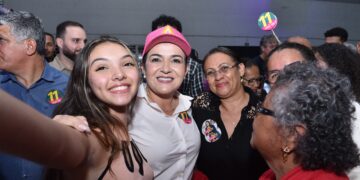 Adriane apresenta propostas para o desenvolvimento dos bairros Mata do Jacinto e Coophavila