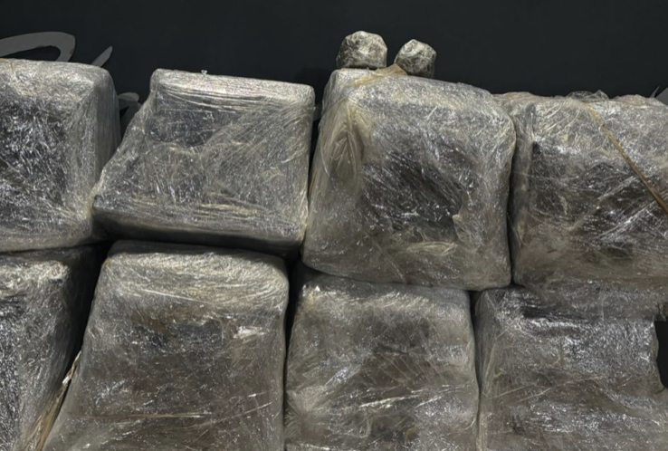 Três jovens são presas com 180 kg de maconha em entreposto no Jardim Centro Oeste