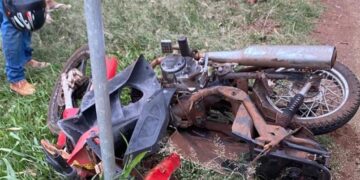 Motociclista de MS morre após bater moto em carreta em Pedro Juan