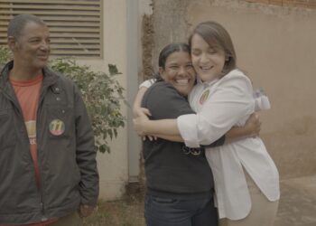 Conquista da casa própria muda vida de Ana Paula e outras 187 famílias que viveram por décadas em favela