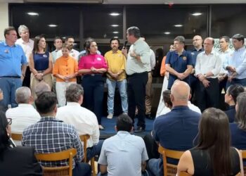 Riedel pede a secretariado “envolvimento”na campanha de Adriane e diz que “é o caminho natural”