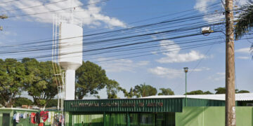 Diretora escolar é detida por “desordem” em escola da Capital