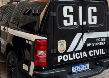 Motociclista paraguaio é indiciado após atropelar mulher em faixa de pedestres e fugir