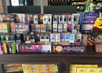 Proprietário de conveniência é preso por contrabando de cigarros e bebidas de origem paraguaia