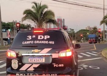Polícia Civil prende dupla por extorsão relacionada a furto em Campo Grande