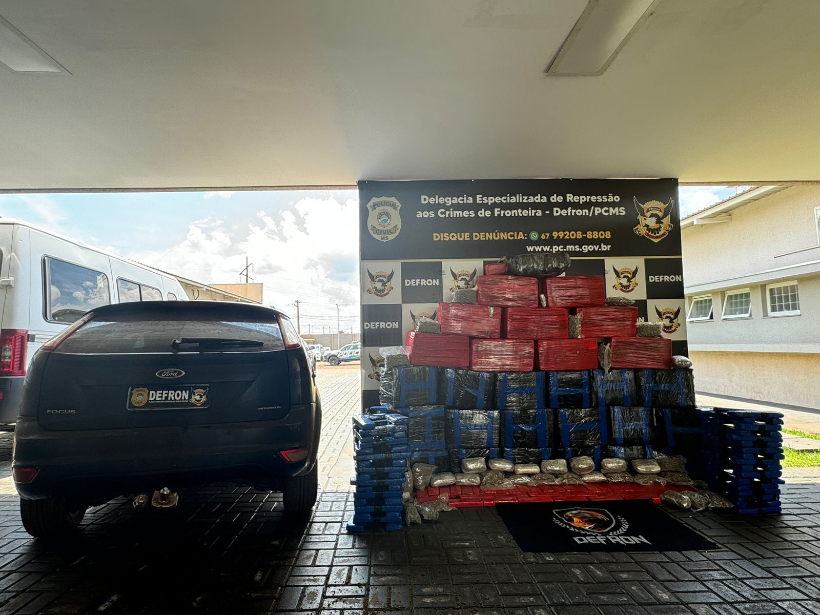 DEFRON apreende 700 Kg de drogas em perseguição na MS-162, em Sidrolândia