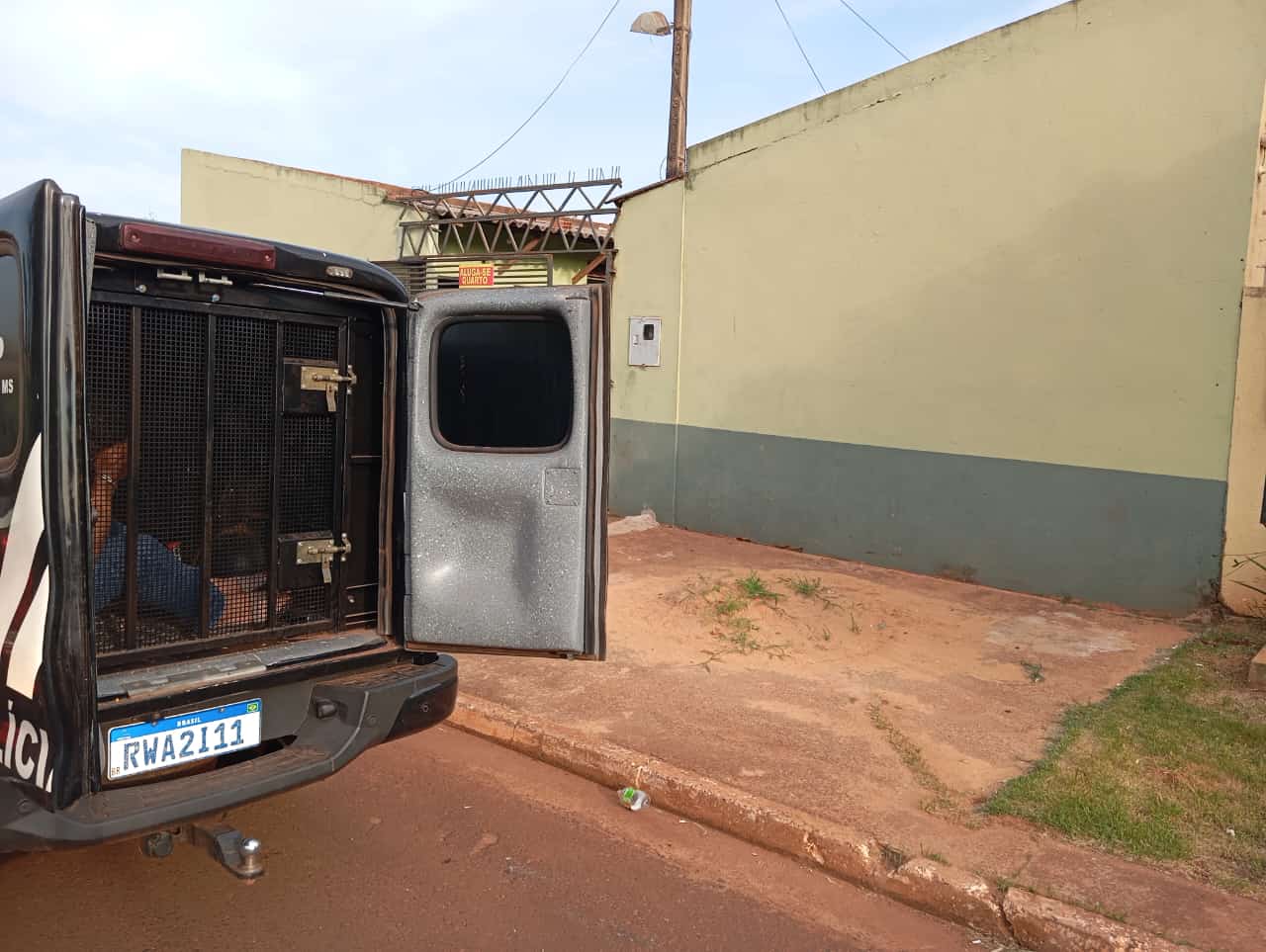 Marido é preso por morte da esposa em Ponta Porã; versão de suicídio levanta suspeitas