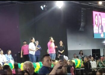 Vídeo: evento com Michele Bolsonaro tem “paz selada”, apoio a Adriane e “jogo de cintura” diante de protesto