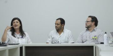 No Coren, Rose  diz que vai “honrar” piso dos profissionais de Enfermagem 