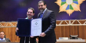 Vice-presidente da Fiems é homenageado por se destacar na prestação de serviços à Justiça Trabalhista
