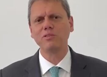 Vídeo: expoente da direita nacional, governador de SP grava vídeo em apoio a Adriane Lopes Vídeo: expoente da direita nacional, governador de SP grava vídeo em apoio a Adriane Lopes