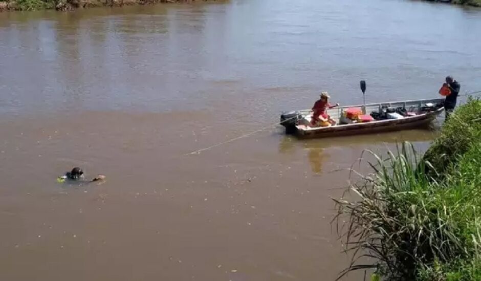 Corpo de pescador desaparecido é encontrado no rio Ivinhema após tentativa de travessia