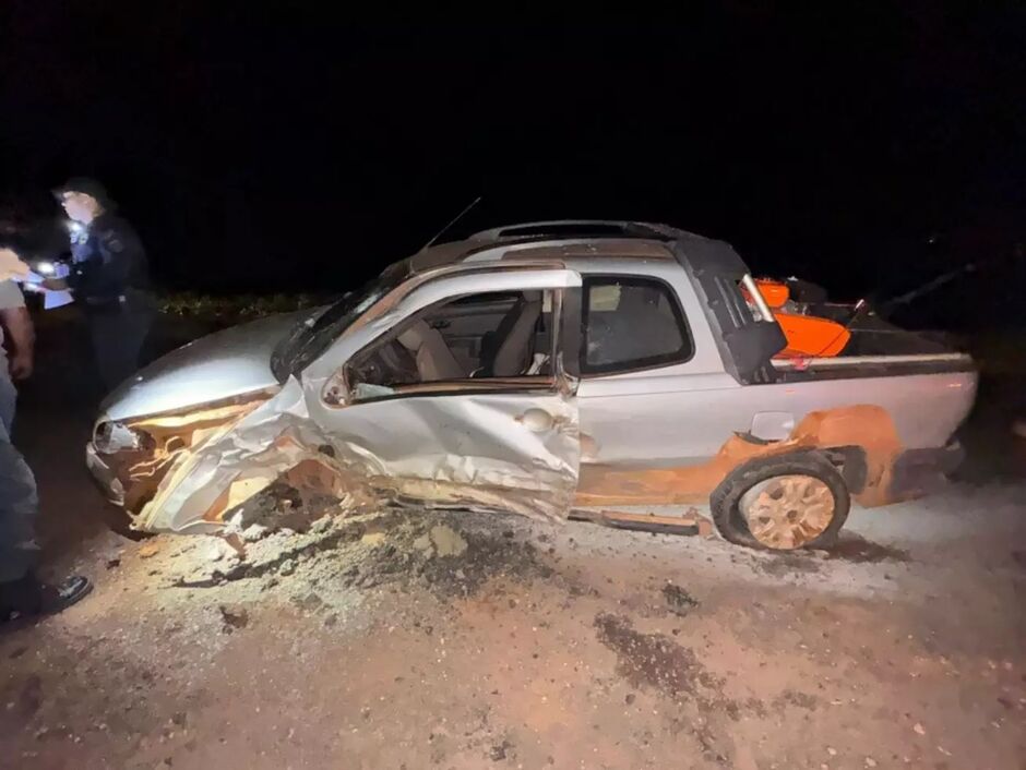 Acidente entre picape e caminhonete deixa quatro feridos na MS-134 em Nova Andradina
