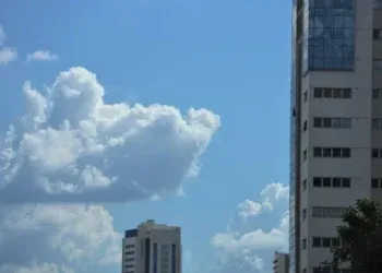 Segunda-feira começa com tempo firme em MS, mas há chance de pancadas isoladas à tarde