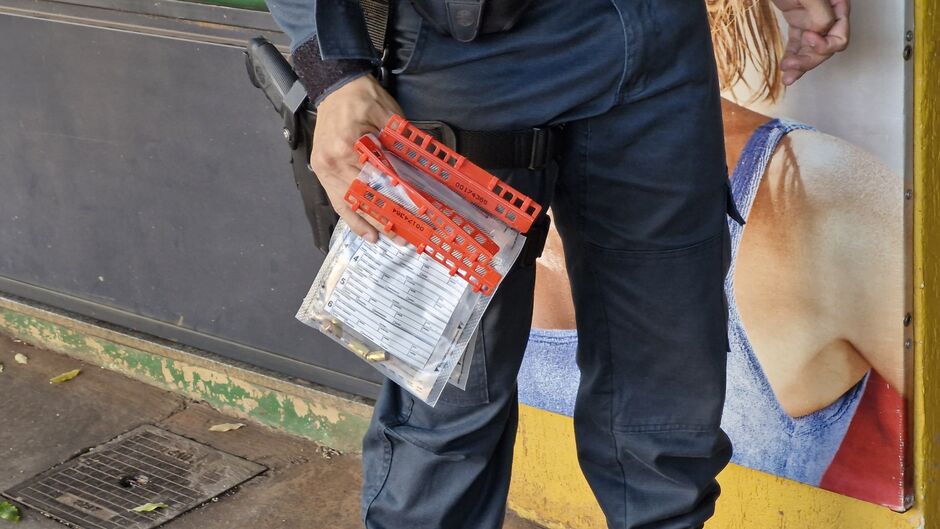 Proprietária de ótica mete bala em ladrão na Rui Barbosa