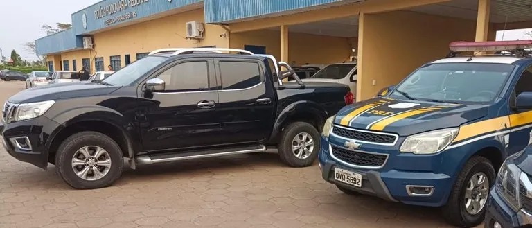 Dupla é presa com veículo clonado durante abordagem na BR-267 em Bataguassu