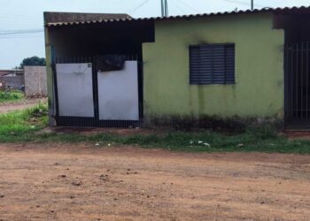 Jovem coloca fogo em sofá após ser agredida pelo marido e incendeia casa em Campo Grande