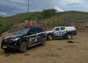 Pai de suspeito de roubo é preso em Bodoquena por posse ilegal de arma