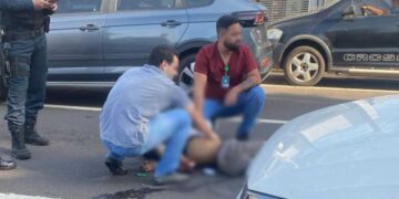 Andarilho é socorrido em estado grave após esfaqueamento em na Av. Calógeras em Campo Grande