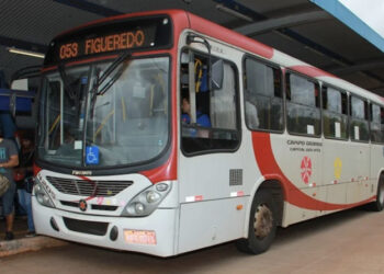 Por impasse no reajuste salarial, motoristas de ônibus ameaçam greve em Campo Grande 