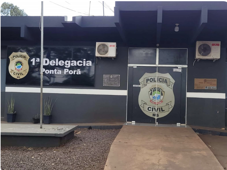 Homem é preso ao mostrar p*nis para crianças em frente à escola infantil em