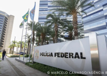 PF indicia Bolsonaro e mais 36 por tentativa de golpe de Estado