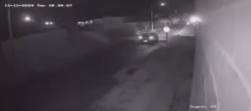 Vídeo: motociclista de 19 anos é socorrido em estado grave ao ser atropelado em Dourados