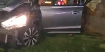 Bêbado, militar do Exército é preso ao causar acidente que terminou com carro capotado no Carandá Bosque