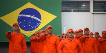 Corpo de Bombeiros do MS celebra formação de 168 novos soldados, marcando a maior turma da história