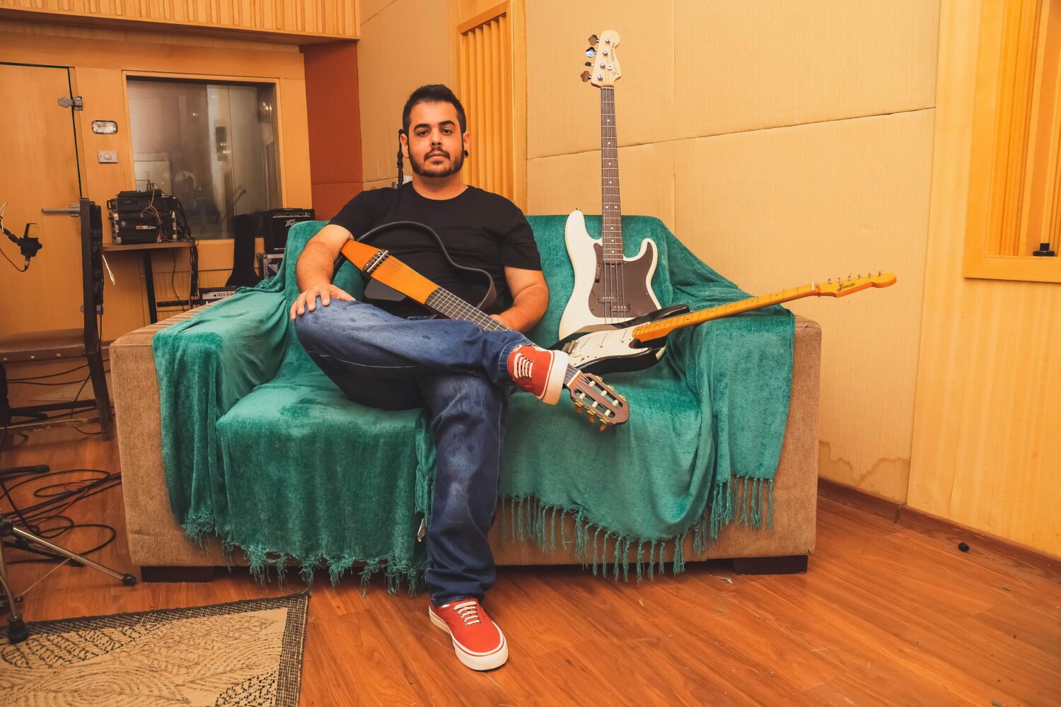 Juninho MPB leva música autoral e inspiração às escolas públicas de Campo Grande