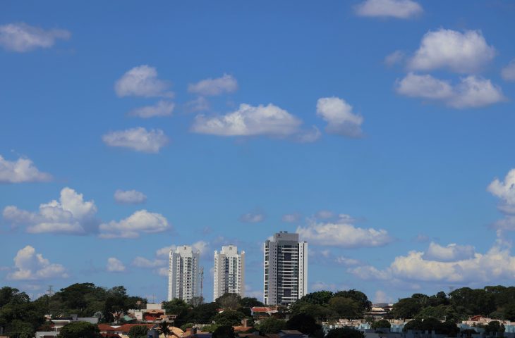 Sábado será de tempo firme e seco em MS, mas domingo pode ter pancadas isoladas de chuva