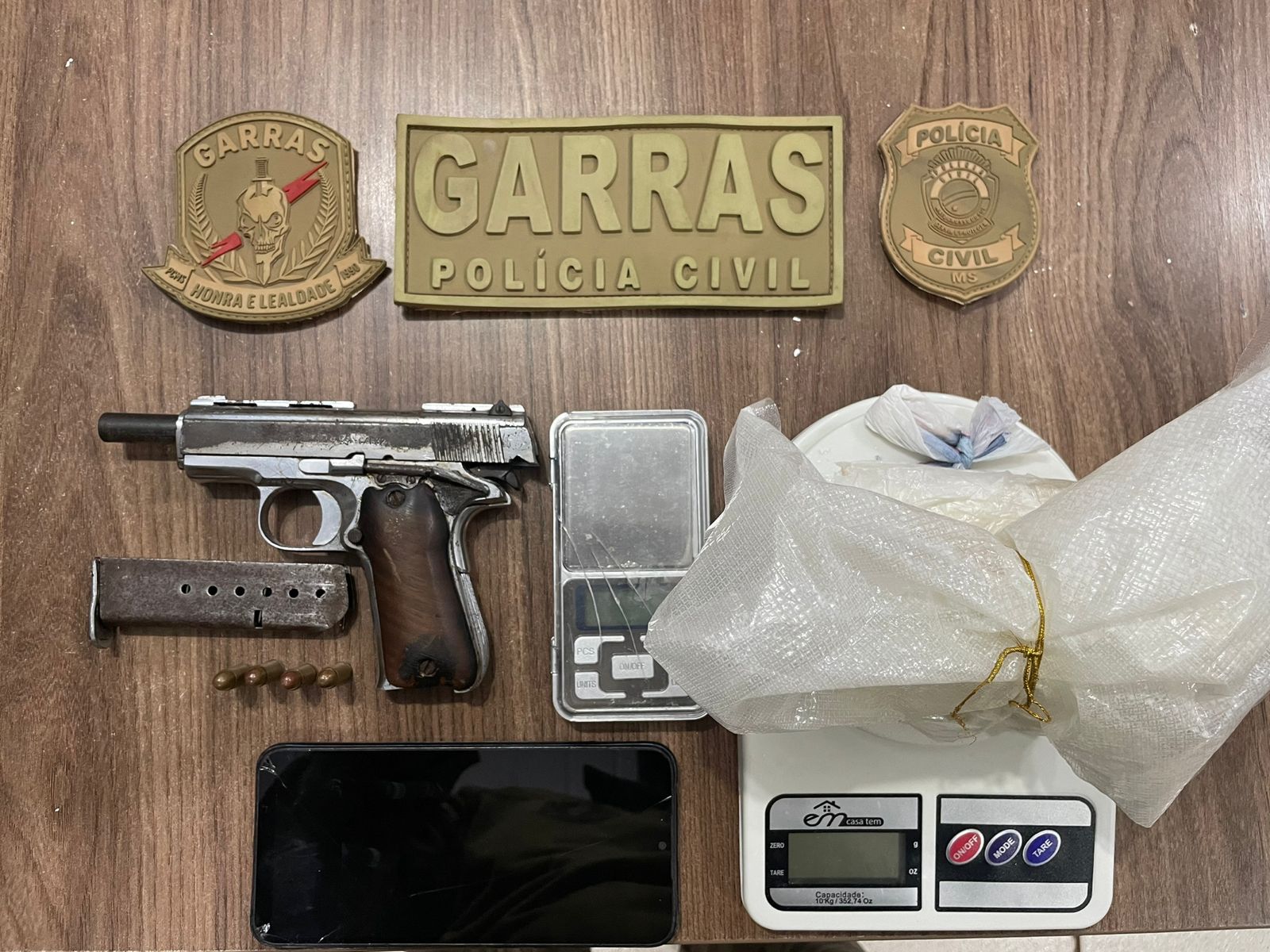 Homem é preso por tráfico de drogas e posse irregular de arma de fogo em Campo Grande