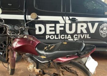 Polícia apreende motocicleta com placa falsa em abordagem na Avenida Ernesto Geisel