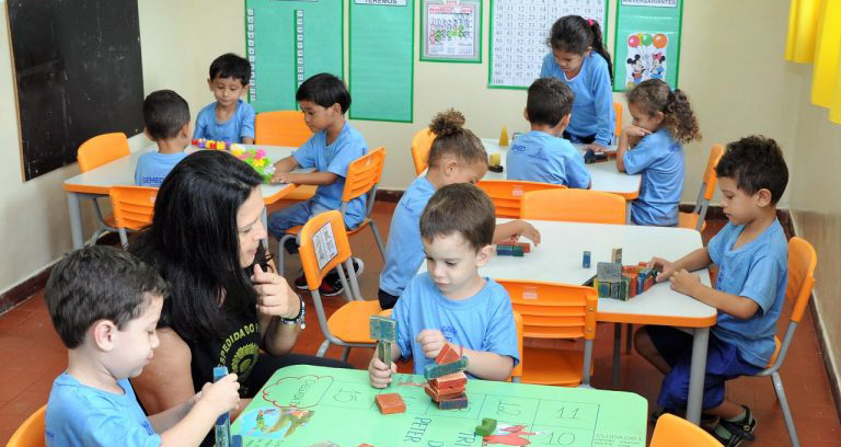 Prefeitura de Campo Grande abre processo seletivo para assistente de Educação Infantil