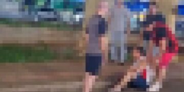 Vídeo: Bêbado, condutor causa acidente com capotamento, tenta fugir e acaba no chão 