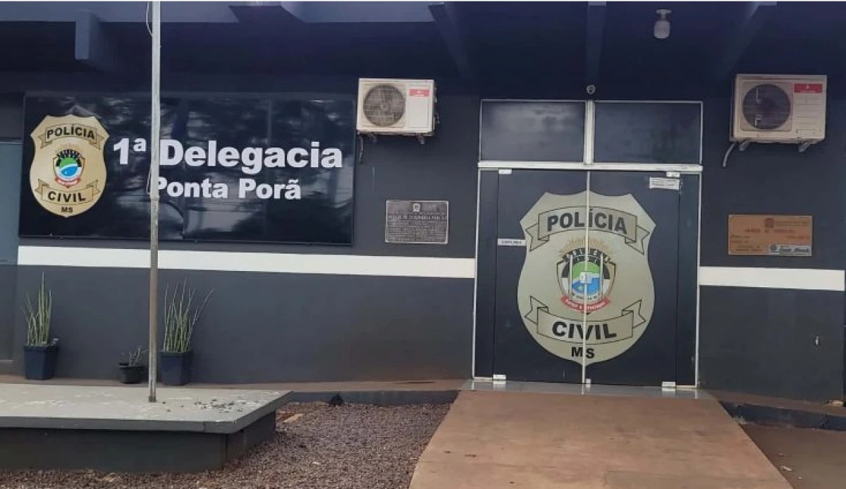 Dupla invade casa, mantém casal refém e foge com joias e carro em Ponta Porã