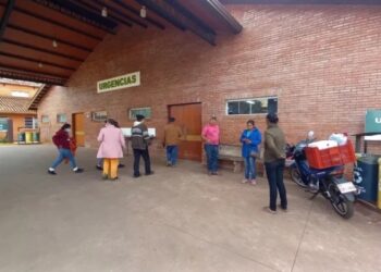 Criança é picada por cascavel e levada ao hospital em estado grave na fronteira
