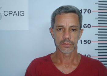 Homem rouba e ameaça motorista de aplicativo, troca tiro com o Choque e morre 