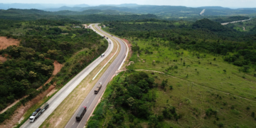 Duas atletas de Camapuã m0rr3m em colisão com carreta na BR-163