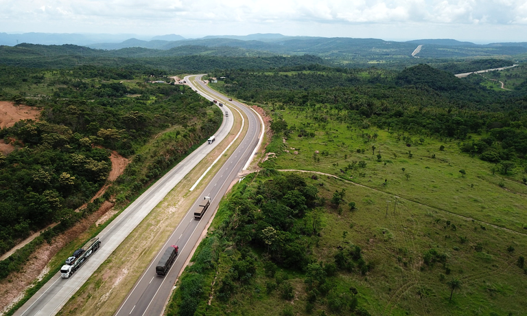 Duas atletas de Camapuã m0rr3m em colisão com carreta na BR-163